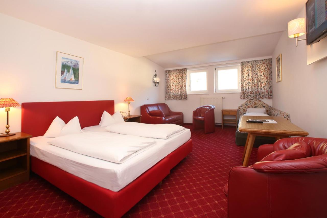 Hotel Lukashansl Hundsdorf  Екстер'єр фото